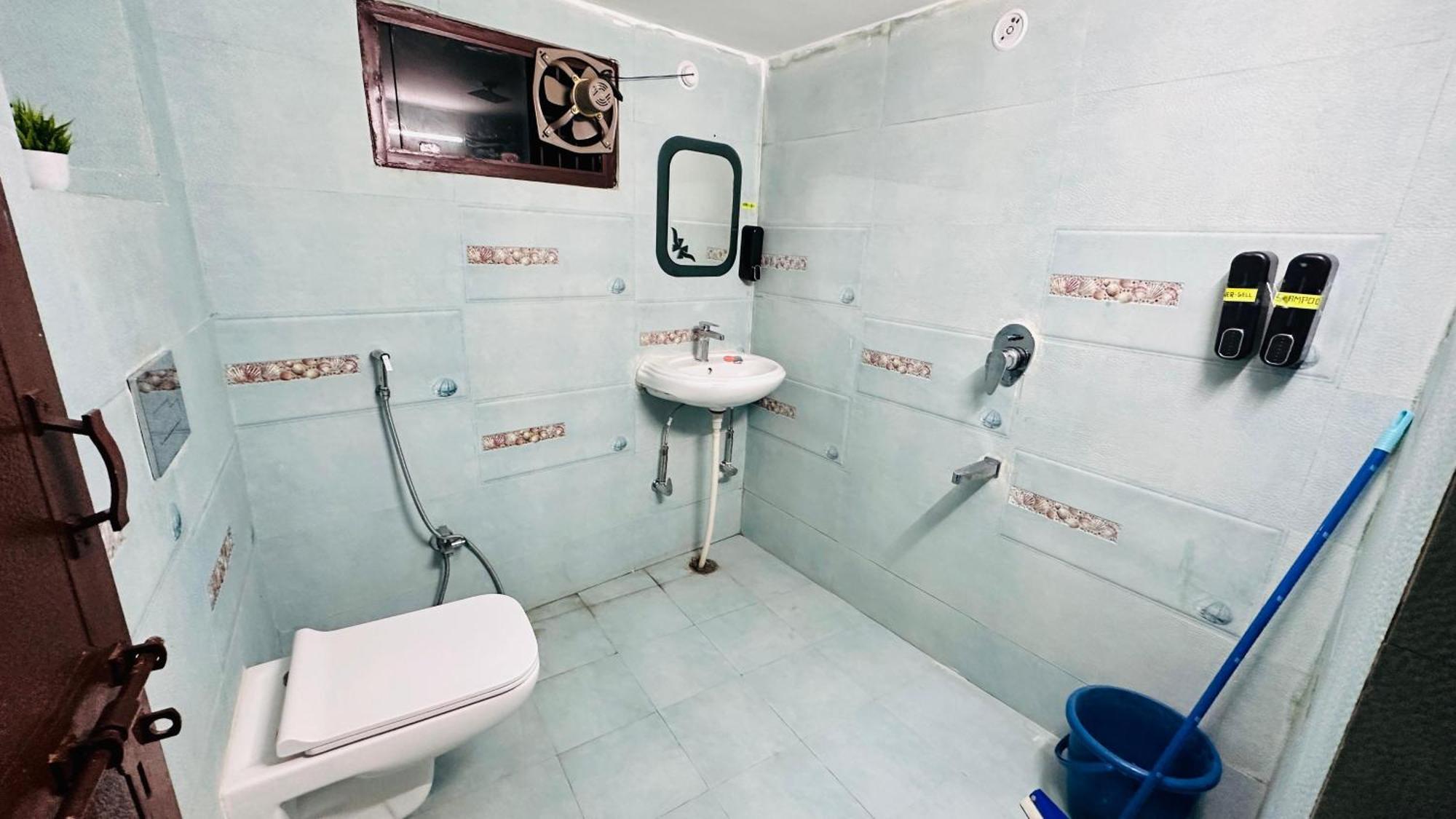Hotel Aparajita Bénarès Extérieur photo