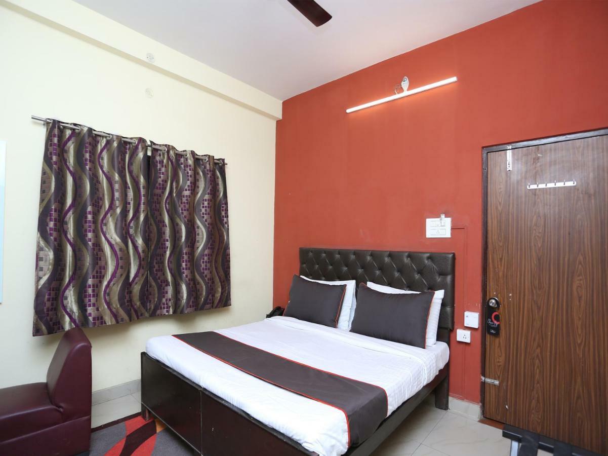 Hotel Aparajita Bénarès Extérieur photo